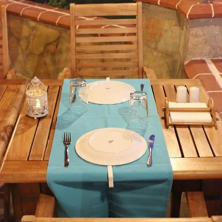 Mercan לינה וארוחת בוקר דטקה