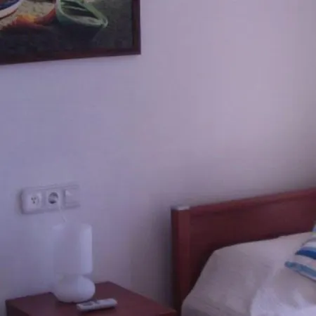 לינה וארוחת בוקר Mercan