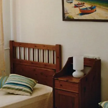 לינה וארוחת בוקר Mercan דטקה