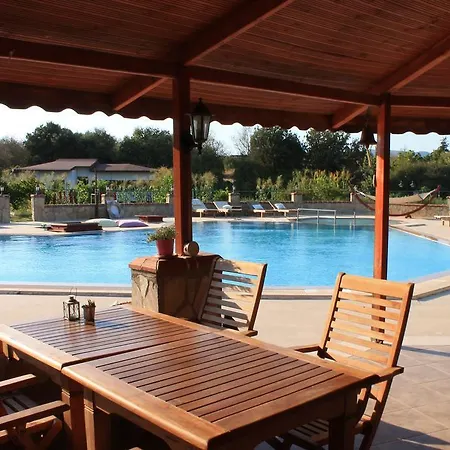 Mercan 2* ダッチャ