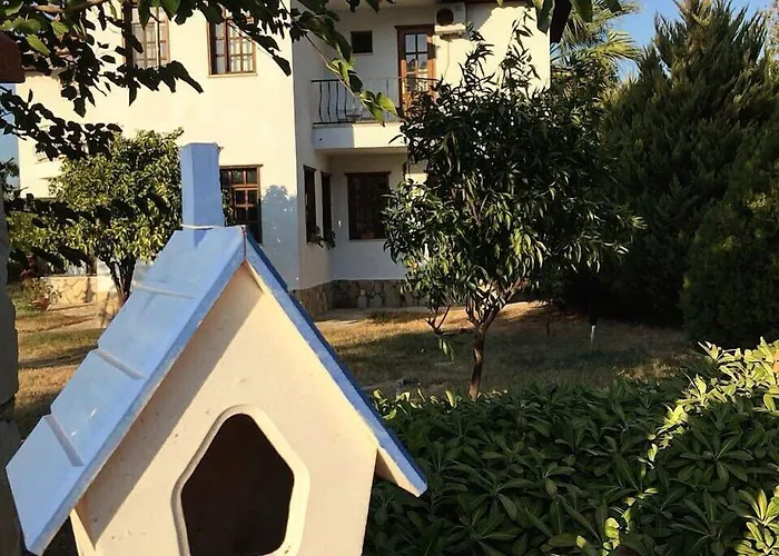 Mercan Bed and Breakfast 2*