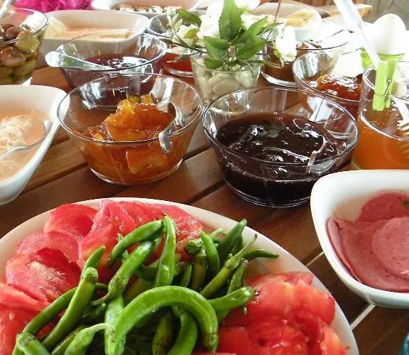 Mercan Bed and Breakfast 2*